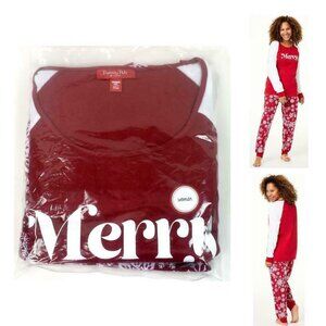 BIN Family PJs Merry Snowflake Womens Pajama Set NWT